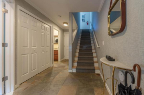 Butler Street Condo #16 - Walking Distance to downtown Saugatuck - Newer vacation rental